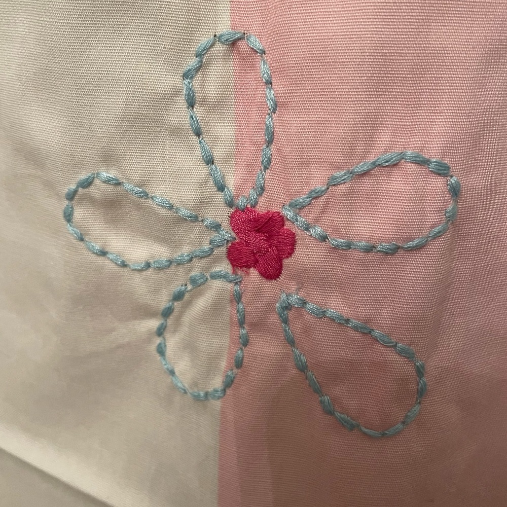 Pottery Barn Kids Shower curtain. 72”x 72”- 100% cotton. Embroidered accents - Picture 6 of 7